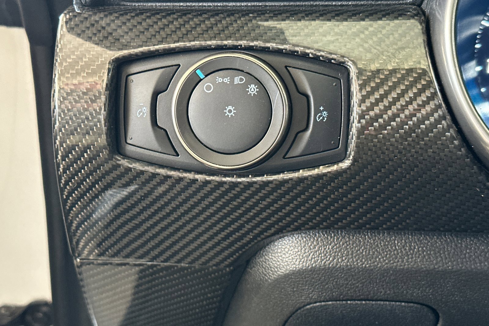 Certified 2021 Ford Mustang Shelby GT500 w/ Technology Package image 32