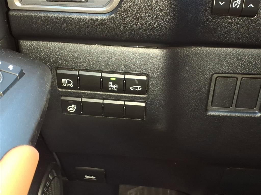 Used 2020 Lexus NX 300h 300h w/ Comfort Package image 14