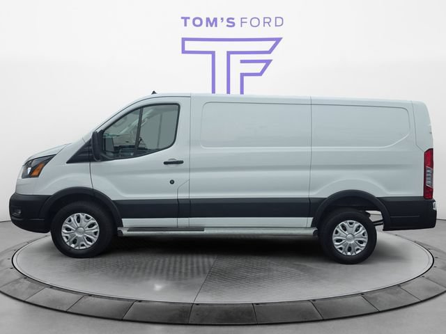 Certified 2025 Ford Transit 250 Low Roof w/ Exterior Upgrade Package RWD image 2
