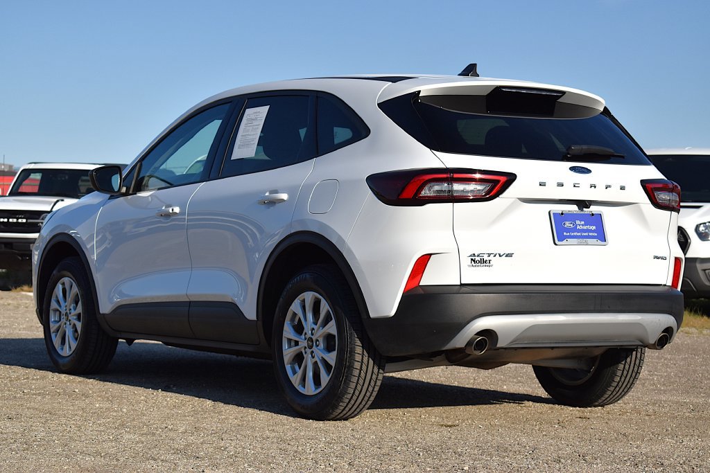 Certified 2025 Ford Escape Active AWD/4WD image 9