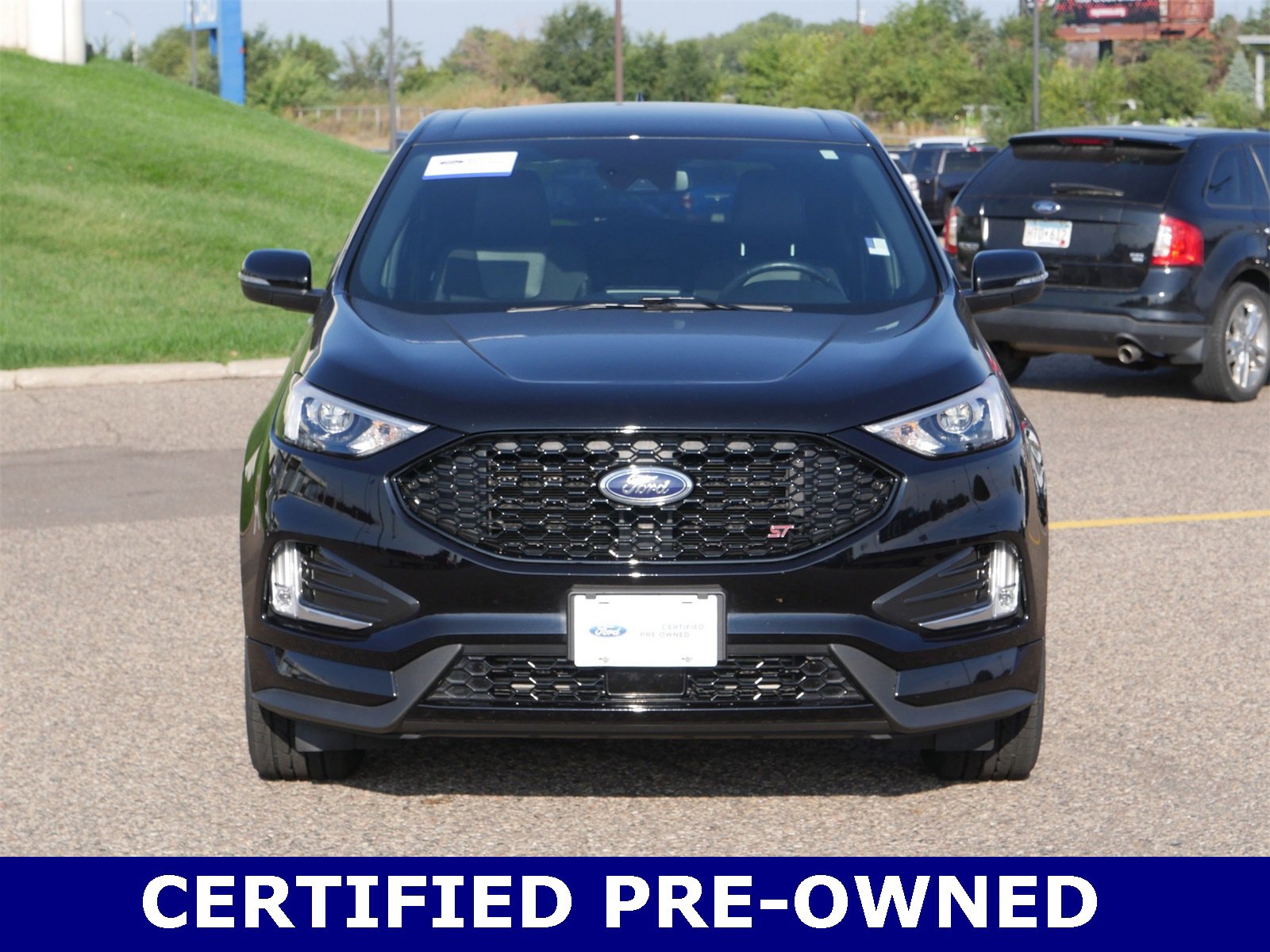 Certified 2022 Ford Edge ST image 2