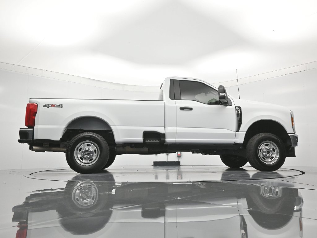 Certified 2025 Ford F250 XL w/ XL Driver Assist Package AWD/4WD image 36
