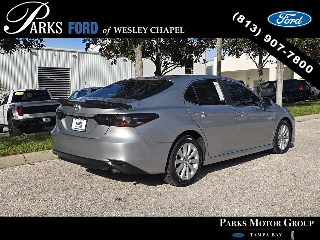 Used 2018 Toyota Camry L image 3