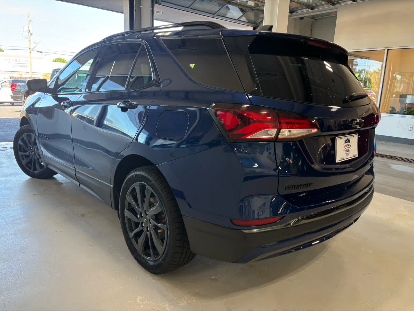 Used 2022 Chevrolet Equinox RS AWD/4WD image 10