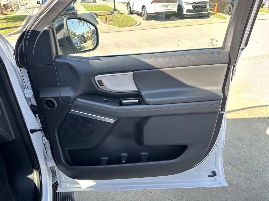 Certified 2025 Ford Expedition Max Active image 15