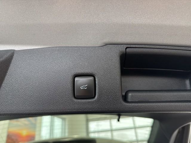 Certified 2023 Ford Escape Active AWD/4WD image 9