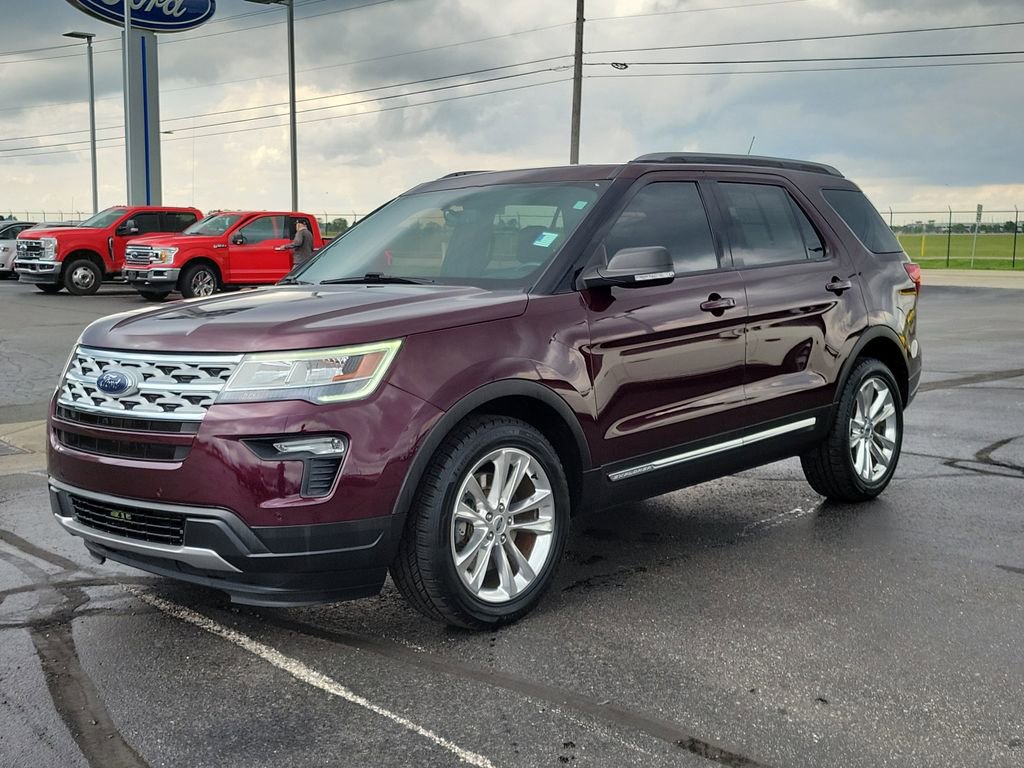 Certified 2019 Ford Explorer XLT w/ Equipment Group 202A AWD/4WD image 8