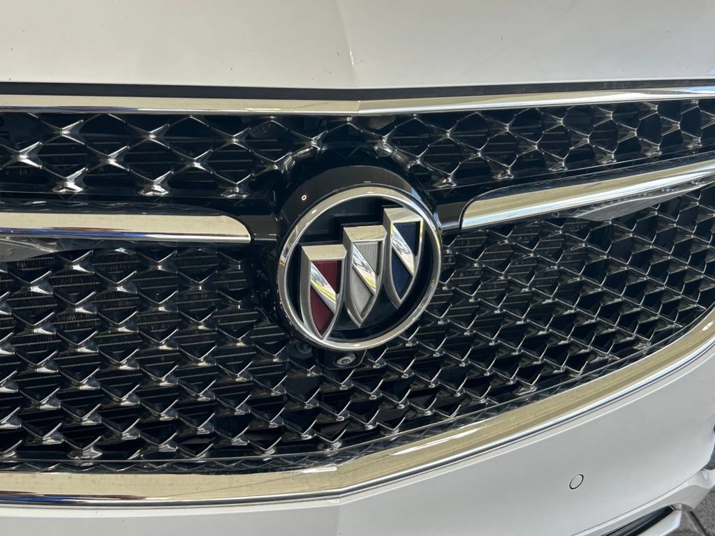 Used 2020 Buick Enclave Avenir w/ Avenir Technology Package FWD image 20