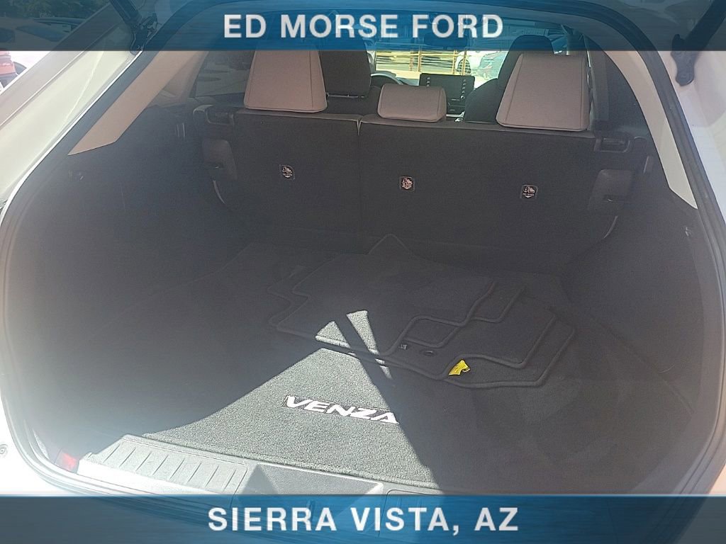 Used 2021 Toyota Venza LE w/ Carpet Mat Package (TMS) AWD/4WD image 13