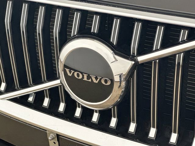 Used 2022 Volvo XC60 B5 Inscription w/ Climate Package image 28