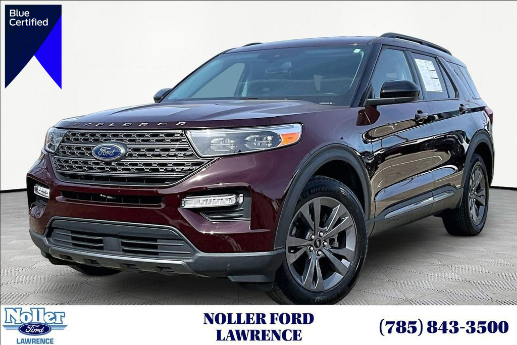 Certified 2022 Ford Explorer XLT w/ Equipment Group 202A AWD/4WD image 1