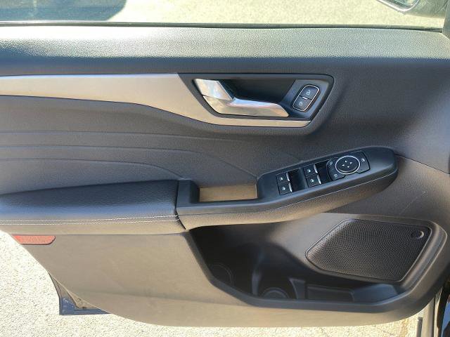 Certified 2022 Ford Escape SEL image 10