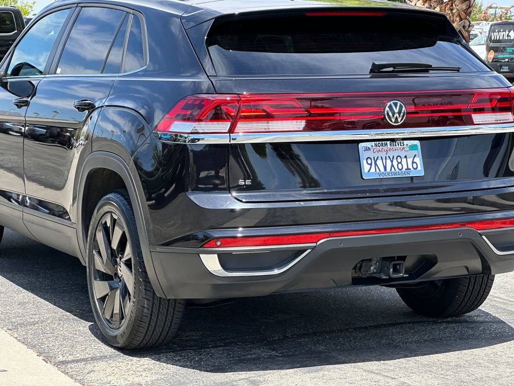 Used 2024 Volkswagen Atlas Cross Sport SE FWD image 5