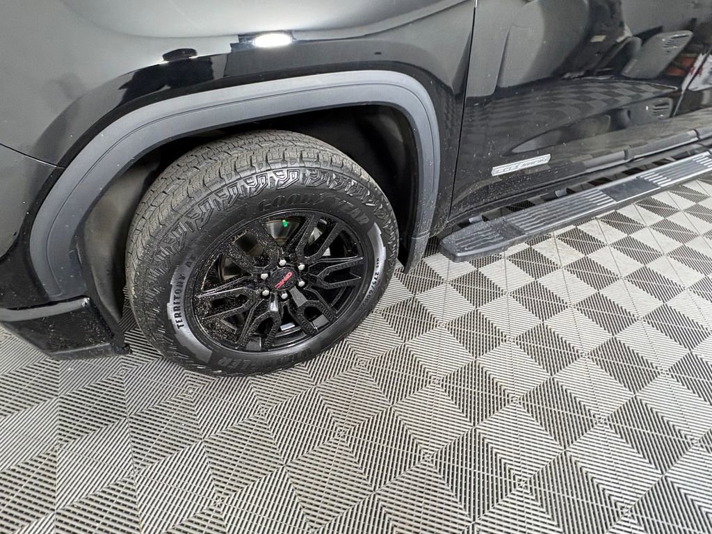 Used 2023 GMC Sierra 1500 Elevation w/ Elevation Premium Package AWD/4WD image 9