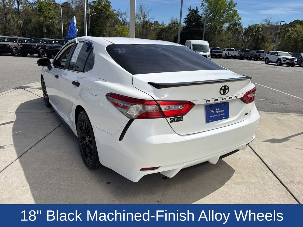 Used 2018 Toyota Camry SE image 6