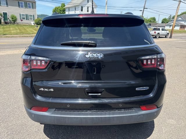 Used 2024 Jeep Compass Latitude w/ Convenience Group AWD/4WD image 7