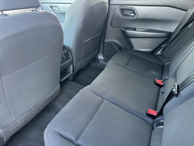Used 2024 Nissan Rogue S image 11
