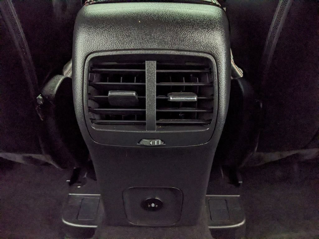 Certified 2024 Ford Escape ST-Line AWD/4WD image 15