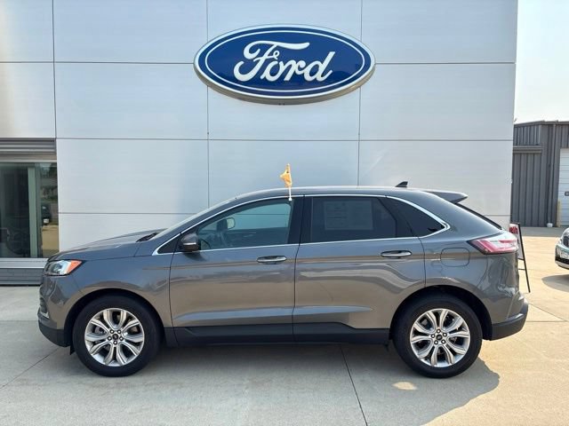 Certified 2023 Ford Edge Titanium w/ Equipment Group 301A AWD/4WD image 3
