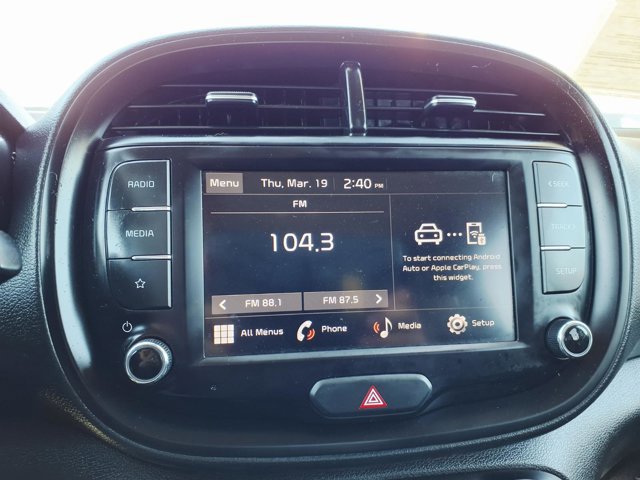 Used 2023 Kia Soul LX image 23