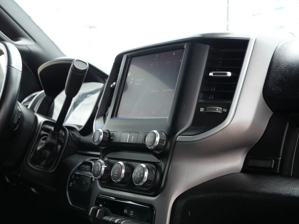 Used 2024 RAM 3500 Big Horn image 17