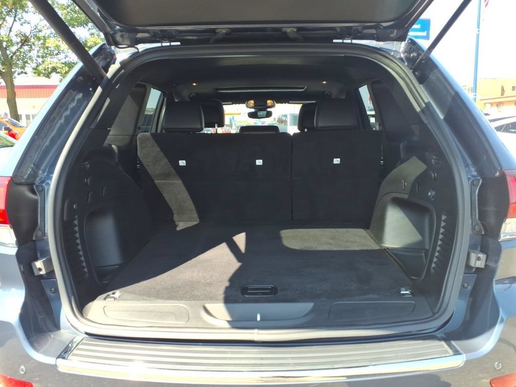 Used 2021 Jeep Grand Cherokee Limited AWD/4WD image 8
