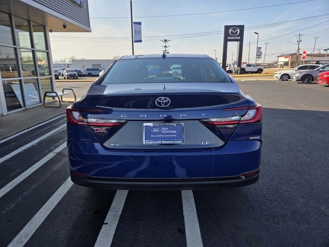 Used 2025 Toyota Camry LE image 4