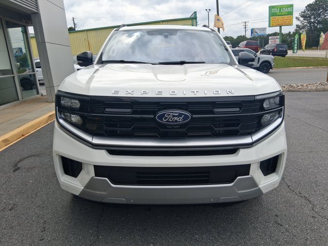 Certified 2025 Ford Expedition Platinum w/ Driver's Package AWD/4WD image 3