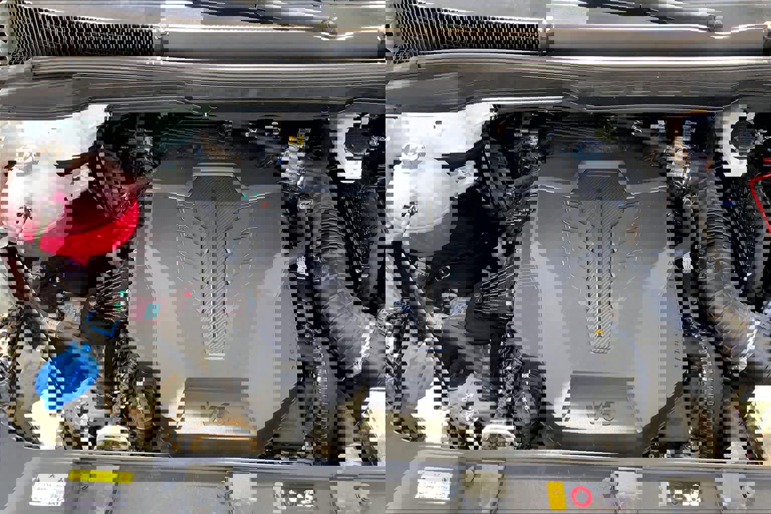 Used 2023 Kia Carnival LX image 31