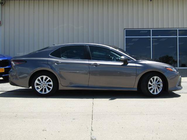 Used 2024 Toyota Camry LE FWD image 2