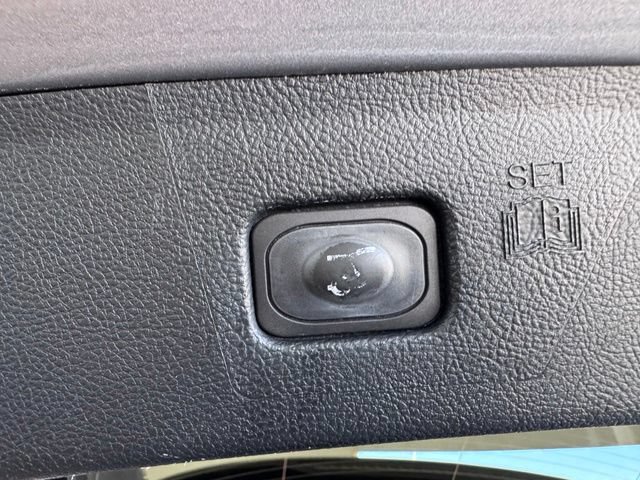 Certified 2020 Ford Edge SEL w/ Convenience Package FWD image 25