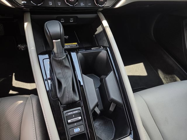 Used 2025 Honda Accord Touring image 14