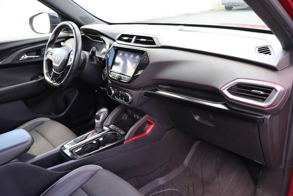 Used 2021 Chevrolet TrailBlazer RS w/ Convenience Package FWD image 31