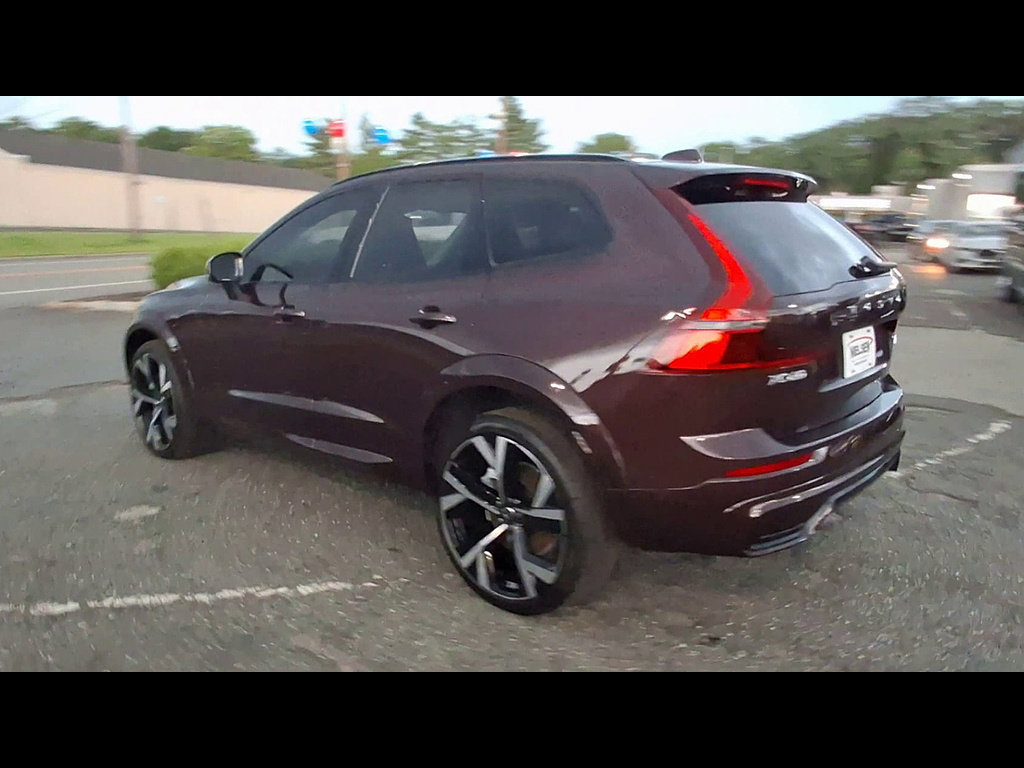 Used 2026 Volvo XC60 B5 Ultra w/ Climate Package AWD/4WD image 6