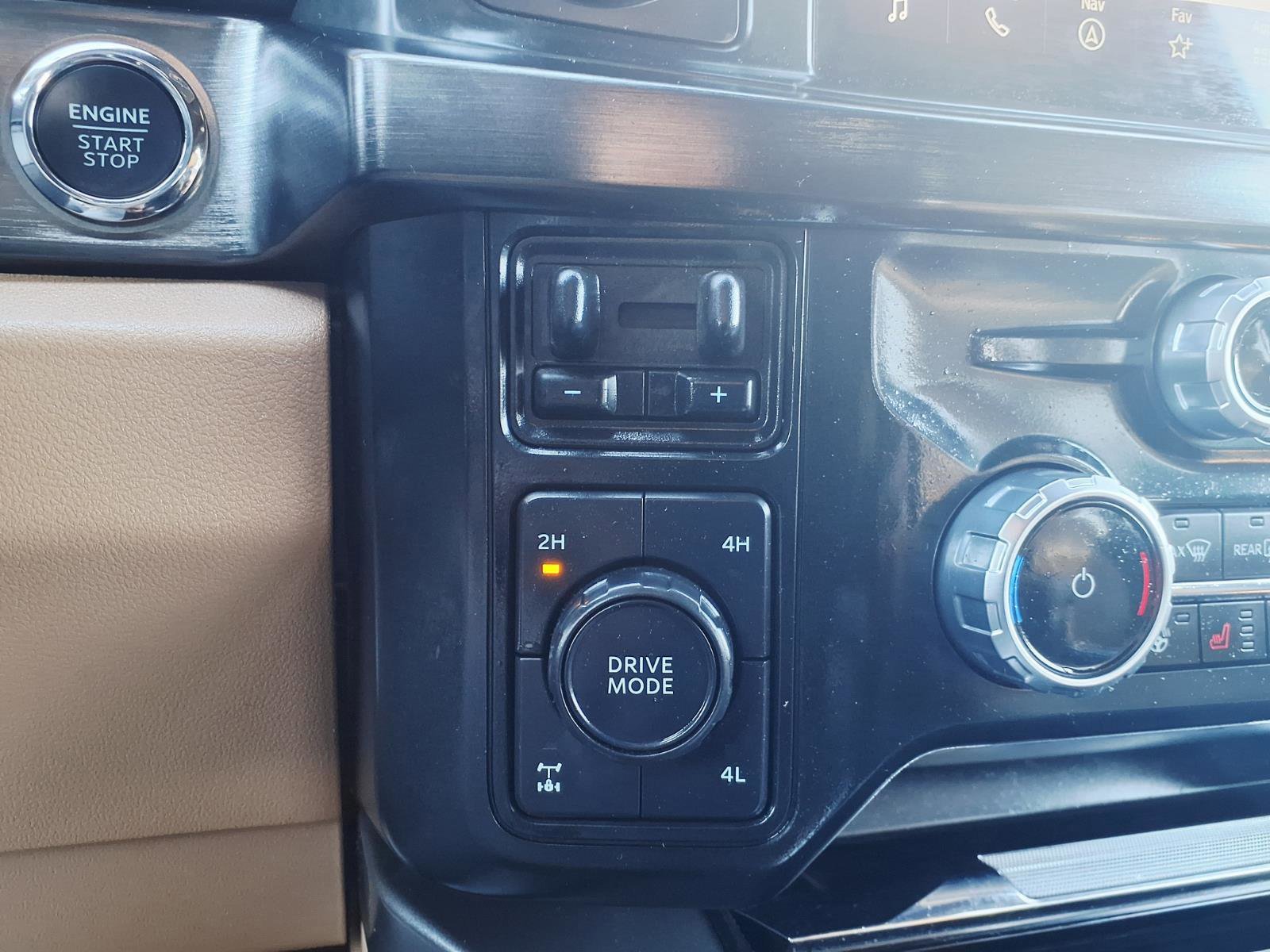 Certified 2023 Ford F250 Lariat w/ Lariat Ultimate Package image 26