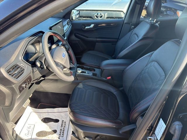 Certified 2023 Ford Escape ST-Line Elite w/ Premium Technology Package image 16