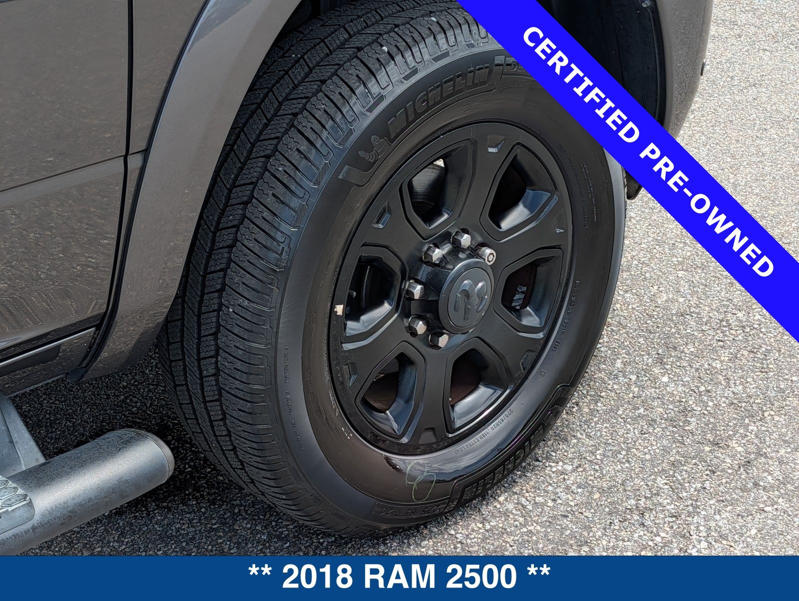 Used 2018 RAM 2500 Big Horn w/ Sport Appearance Group AWD/4WD image 13