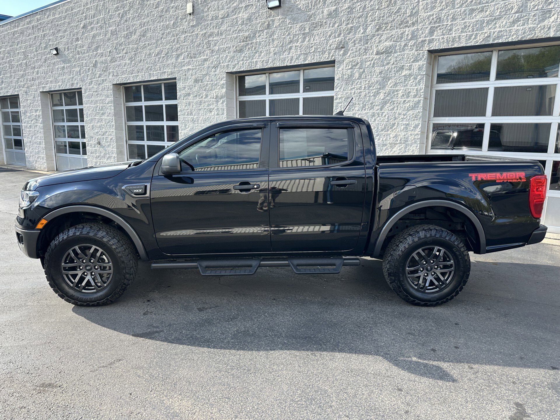 Certified 2023 Ford Ranger XLT w/ Tremor Off-Road Package AWD/4WD image 4