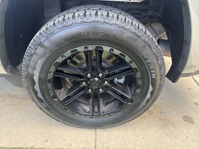 Used 2021 RAM 1500 Laramie AWD/4WD image 9