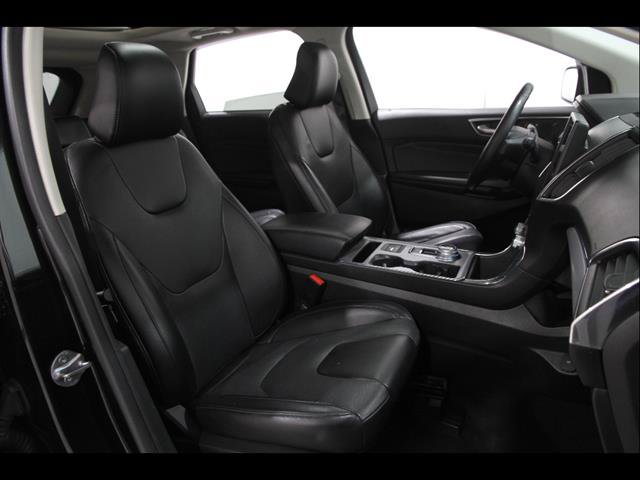 Certified 2022 Ford Edge Titanium w/ Equipment Group 301A AWD/4WD image 19