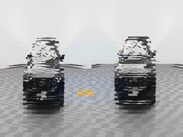 Certified 2024 Ford Escape Platinum image 10