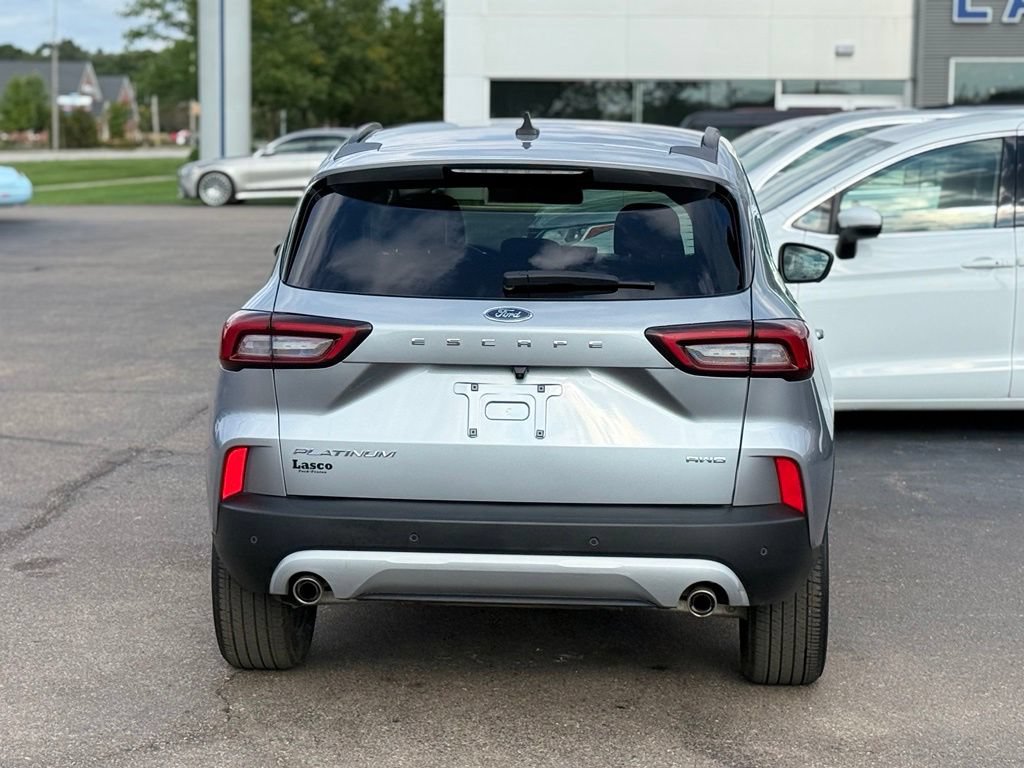 Certified 2024 Ford Escape Platinum AWD/4WD image 33