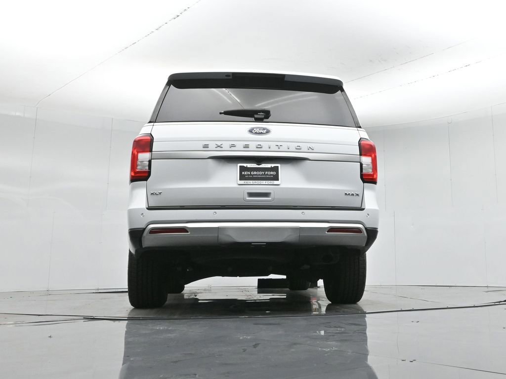 Certified 2024 Ford Expedition Max XLT image 17