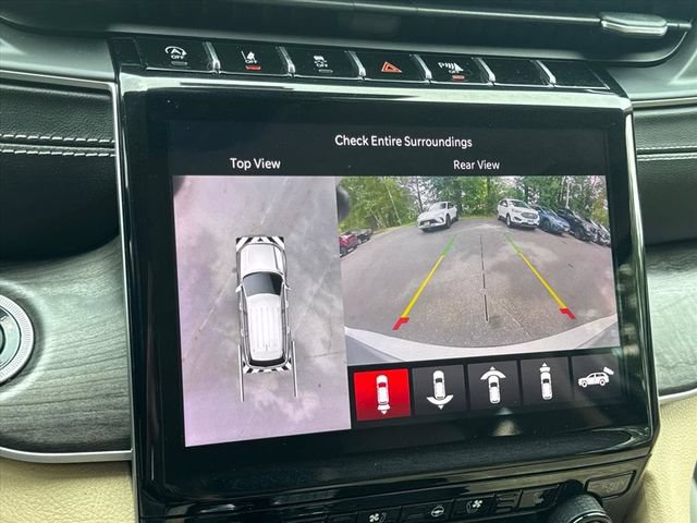 Used 2021 Jeep Grand Cherokee L Limited w/ Luxury Tech Group II AWD/4WD image 24
