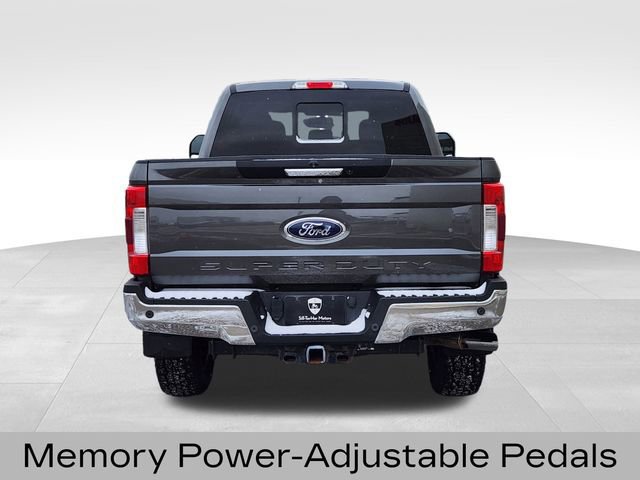 Certified 2018 Ford F350 Lariat w/ Chrome Package image 4