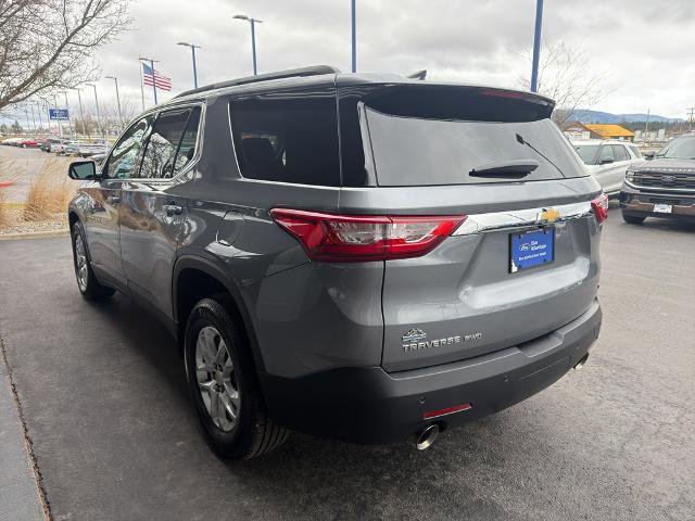 Used 2020 Chevrolet Traverse LT image 2