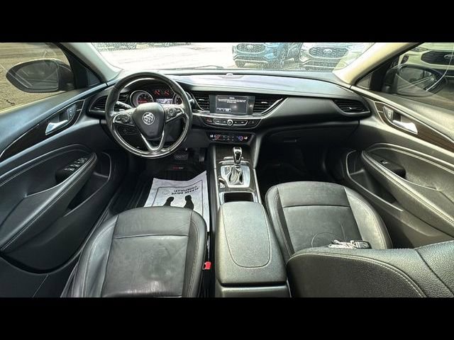 Used 2018 Buick Regal Essence FWD image 13