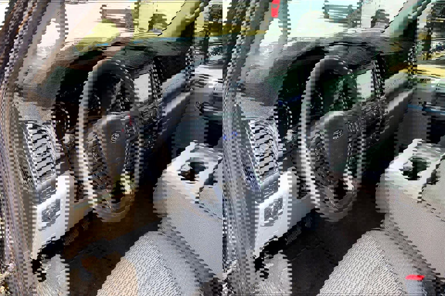 Certified 2022 Ford F250 XLT w/ XLT Premium Package image 18