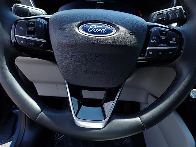 Certified 2023 Ford Escape Platinum w/ Premium Technology Package AWD/4WD image 17