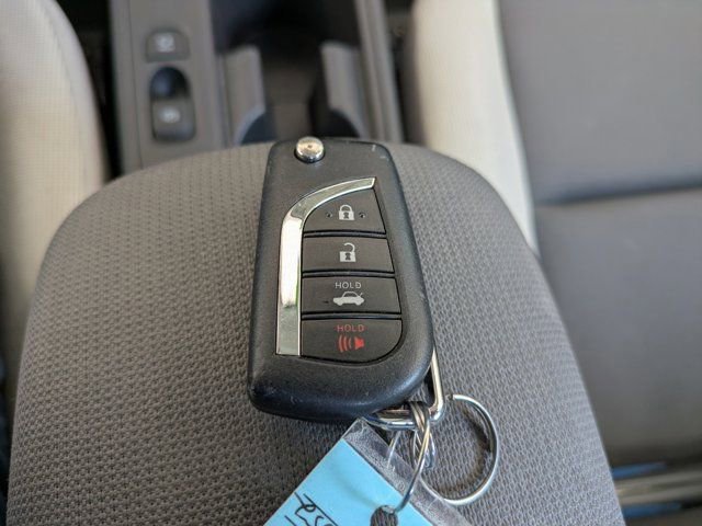 Used 2025 Toyota Corolla LE image 26